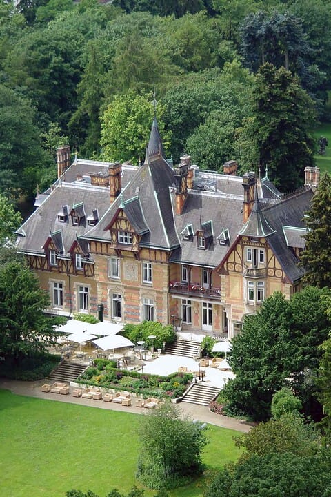 Villa Rothschild Raum für Denker und Visionäre
