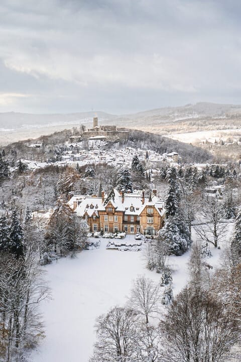 Villa Rothschild Ein Ort für Visionen, die den Gang der Zeit beeinflußen...