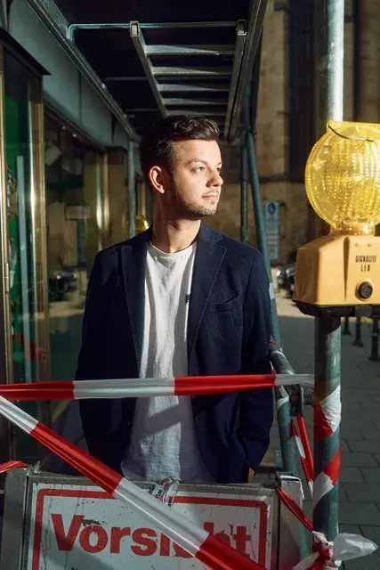 Villa Rothschild Marius Loy – Rennpferde mit kurzen Beinen